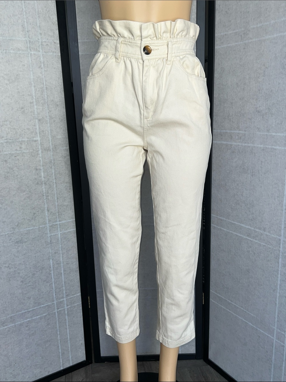 Who What Wear Cream High-Rise Paperbag Ankle Jeans